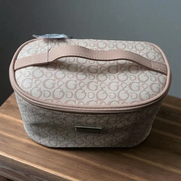 GUESS Makeup Bag NWT Blush Pink Cosmetic Case 11x7x13 Zipper Closure - Picture 5 of 8